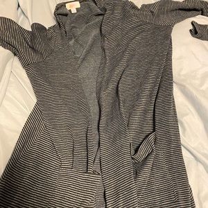 Size Large LuLaRoe Sarah